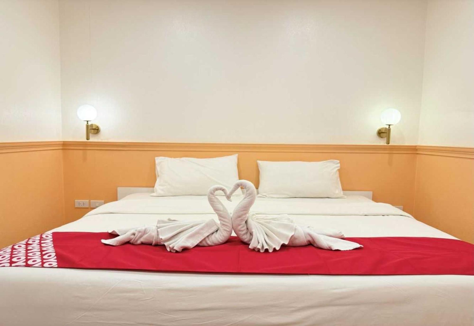 Collection O The Singha Chiangmai Hotel Chiang Mai Exterior photo