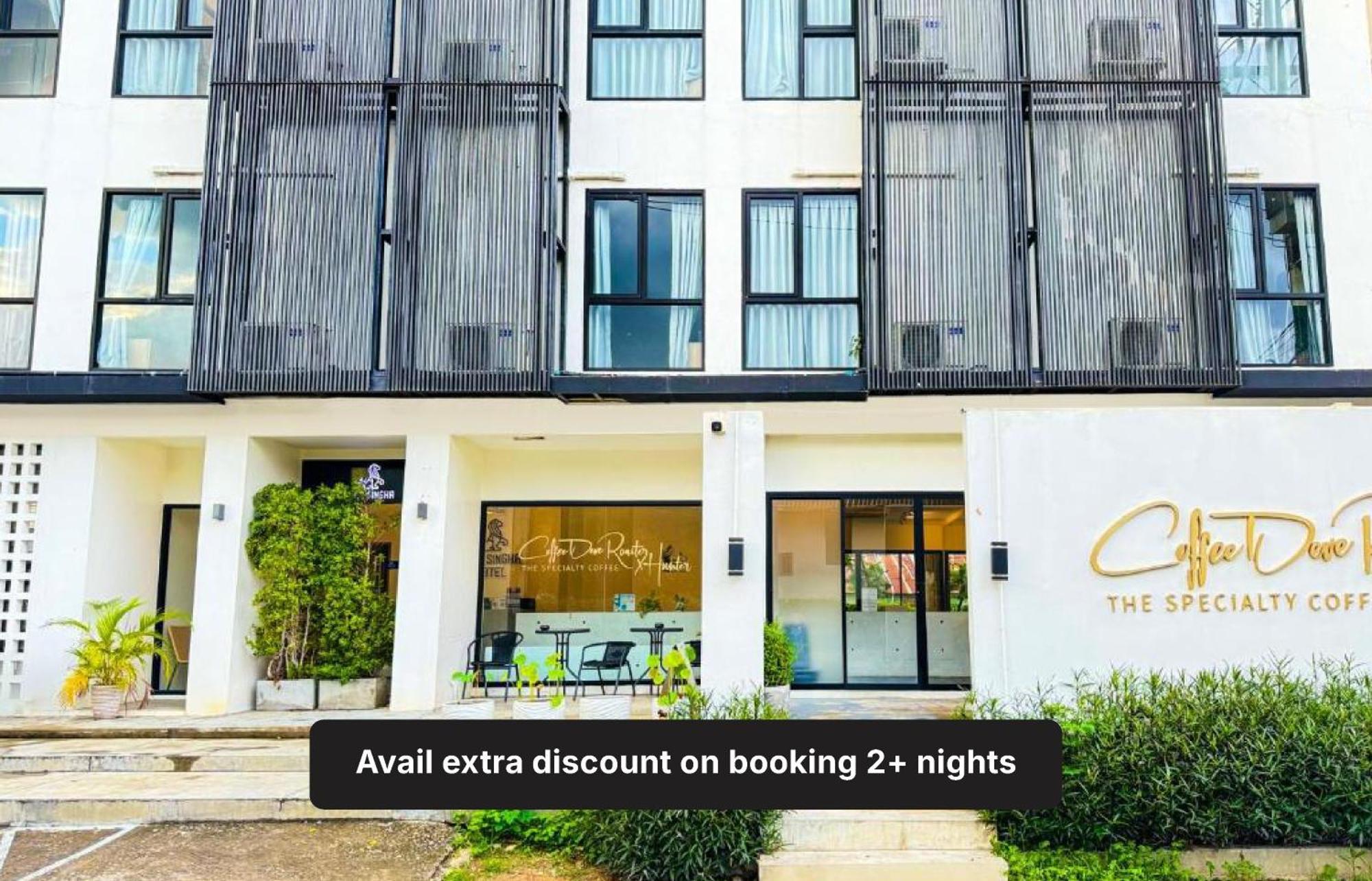 Collection O The Singha Chiangmai Hotel Chiang Mai Exterior photo